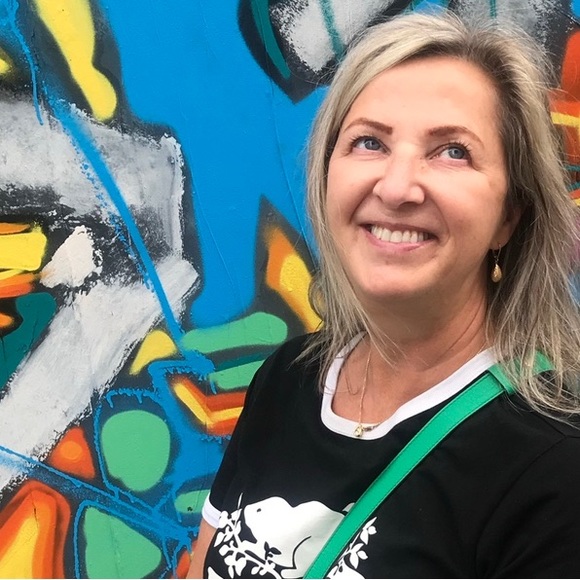 Meet your Posher, Alex - Picture 2 of 2